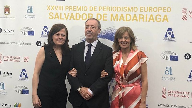 Marta Carazo, corresponsal de TVE en Bruselas, recoge el premio Salvador de Madariaga de Periodismo
