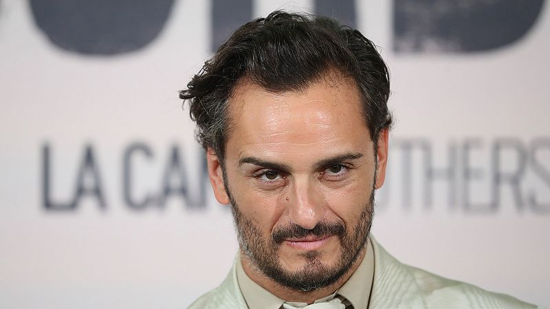 Asier Etxeandia trabaj� en un sex shop y ahora confiesa lo que tuvo que tener que limpiar