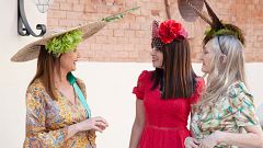 ¿Cómo tiene que vestirse una invitada a una boda?: te damos las claves