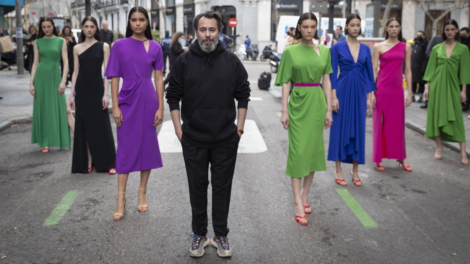 juanjo-oliva-coleccion-capsula-verano-2022