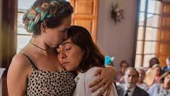 Candela Peña se casa. Te invitamos a 'La boda de Rosa', donde la novia se casa con ella misma