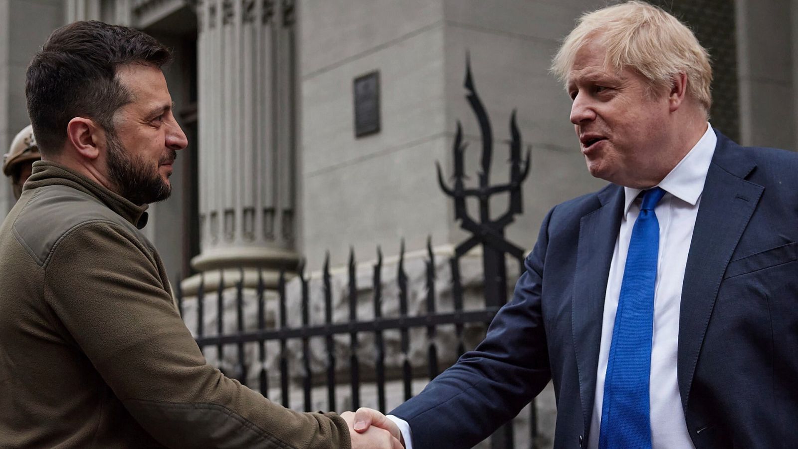 Johnson viaja a Kiev por segunda vez