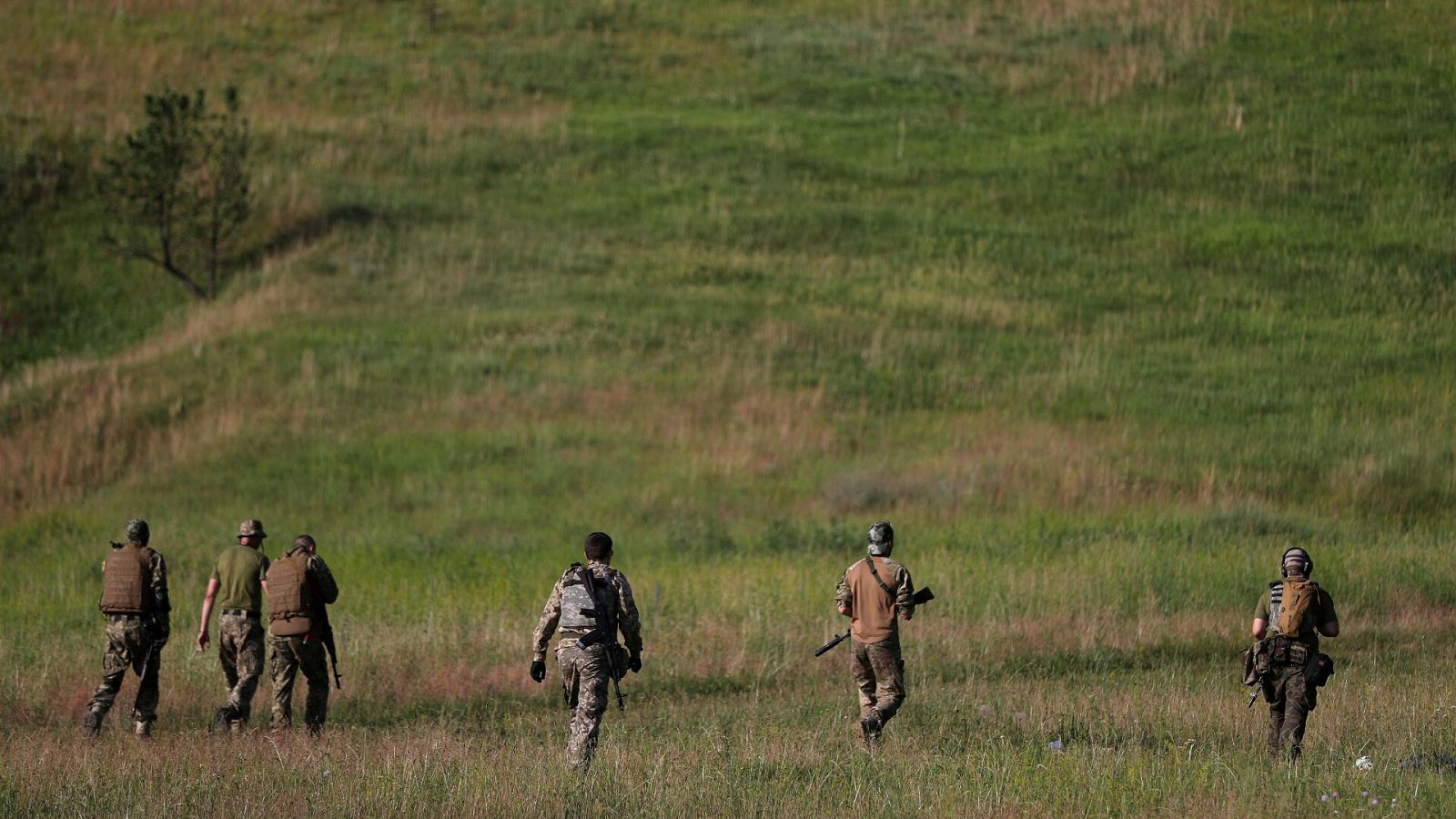 Entrenamiento a las afueras de Járkov