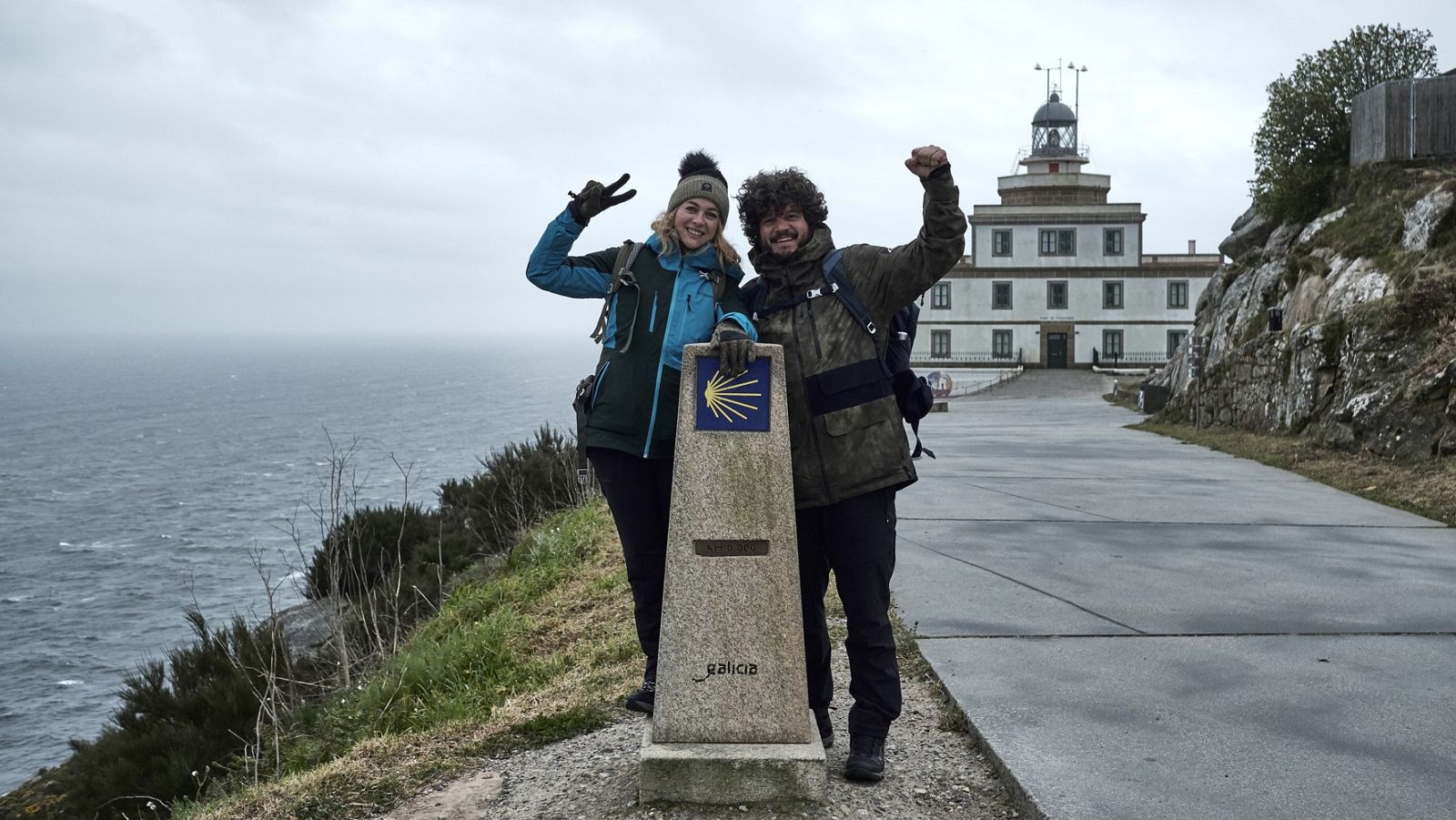 Touri y Marta Hazas llegando al final del recorrido