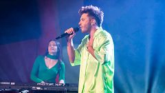 Blas Cantó le dedica su última canción a su exnovio: "He pasado mucho tiempo en la oscuridad"