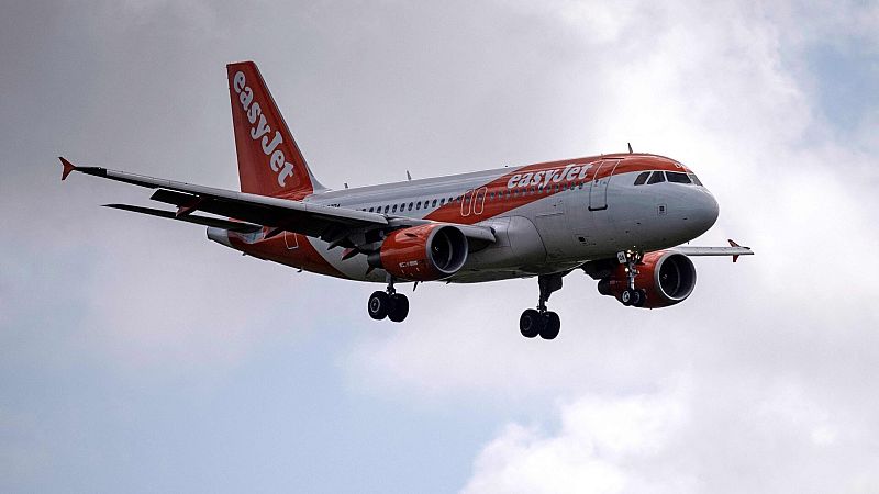 El Gobierno decreta unos servicios mínimos de más del 50% para la huelga de tripulantes de cabina de easyJet