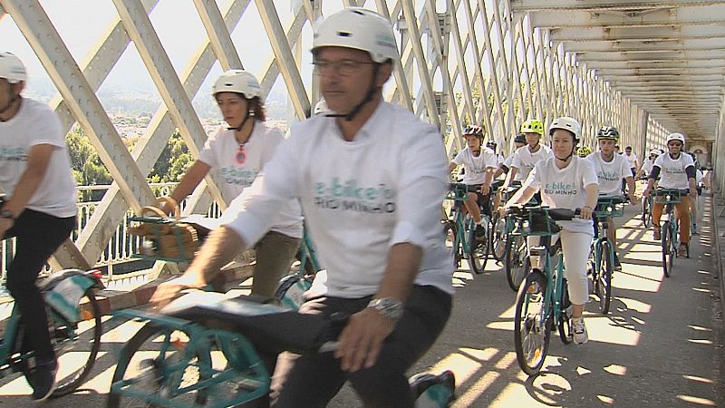 As tres eurocidades do Mi�o estrean un servizo de bicicletas el�ctricas para percorrer ambas beiras