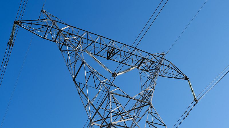 El precio de la luz sube este martes y superará los 300 euros por primera vez desde marzo