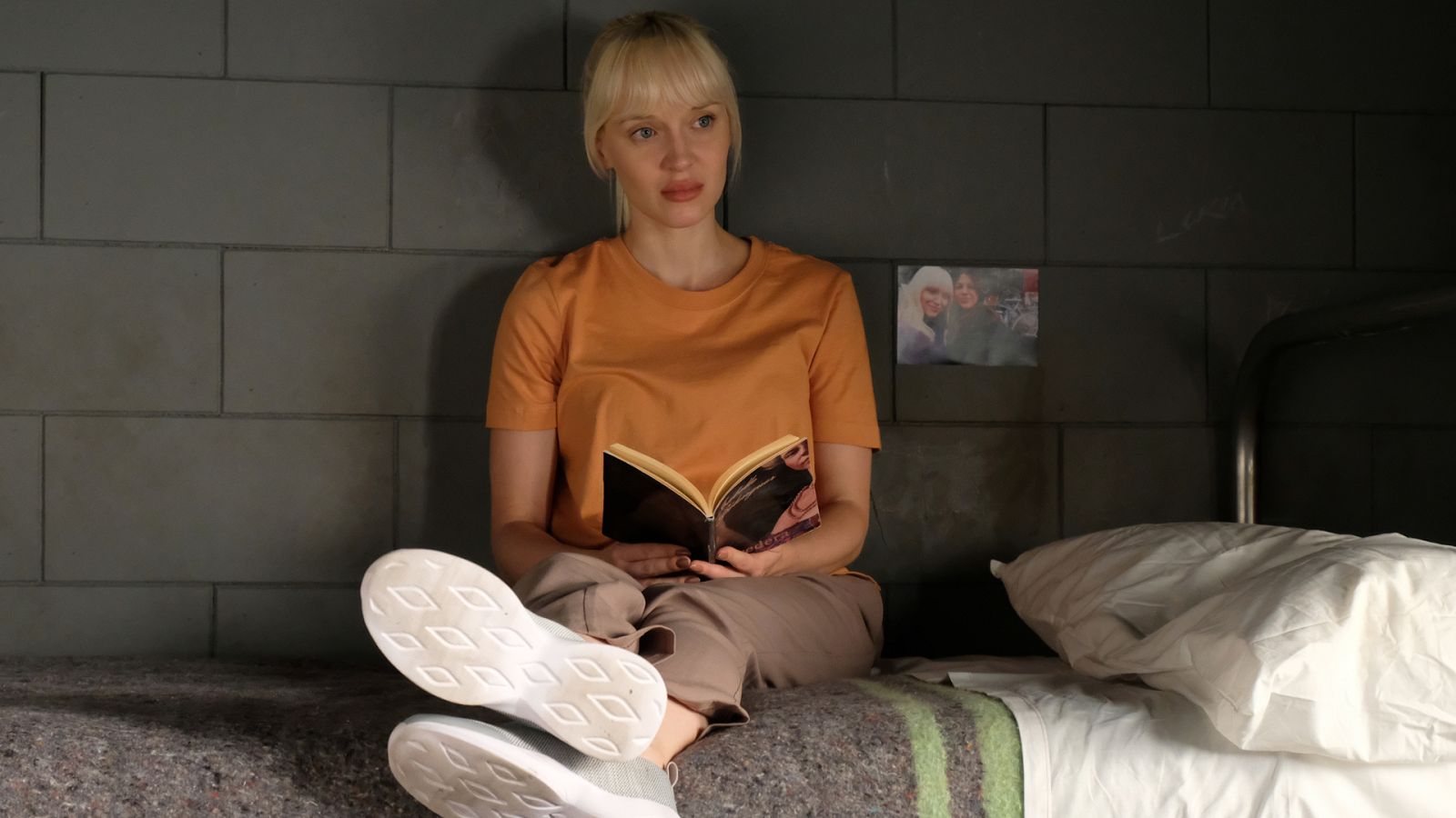 'Servir y proteger': Hanna pasa sus primeras horas en prisión