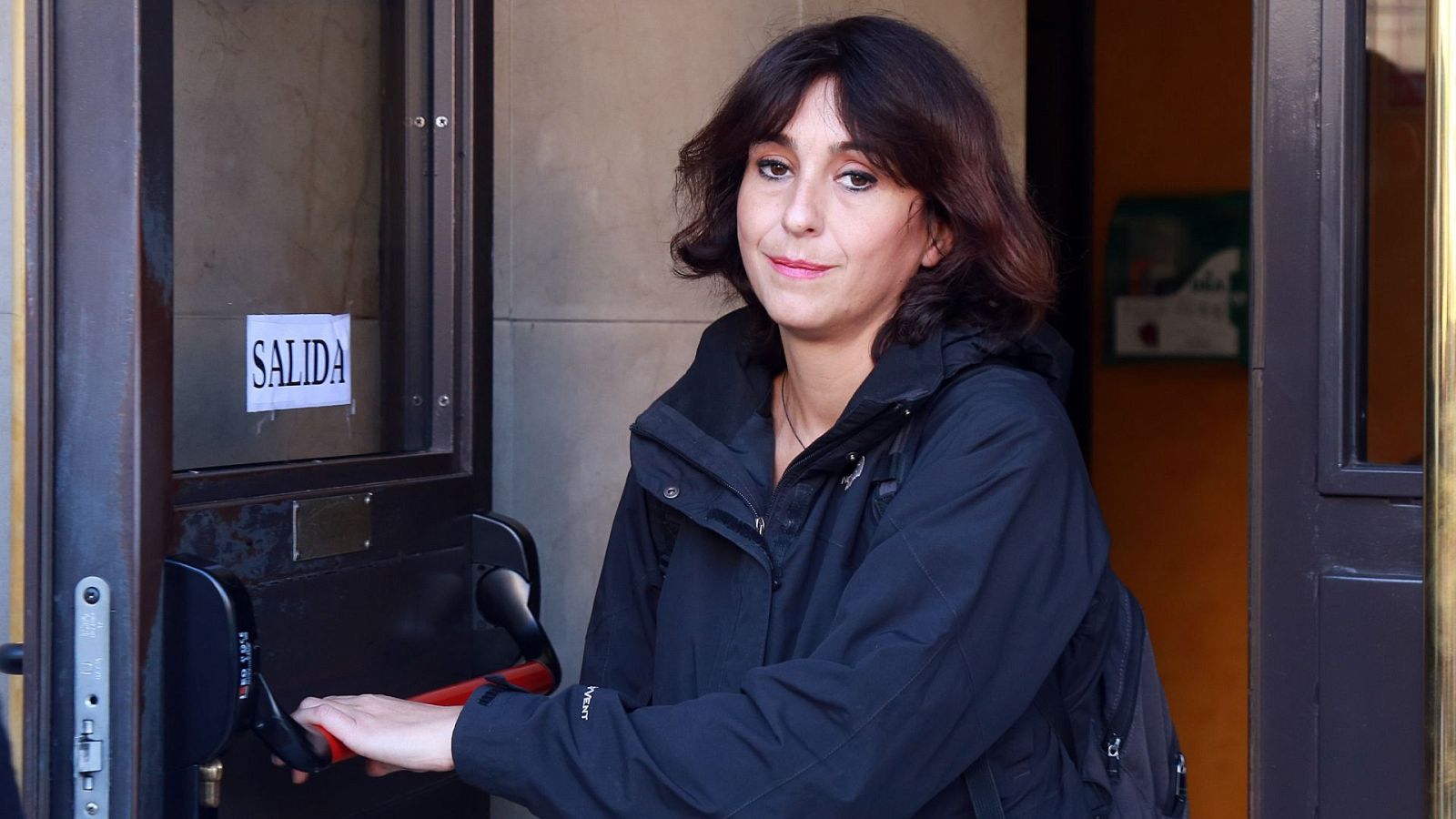 Juana Rivas a su salida del juzgado de lo Penal 1 de Granada