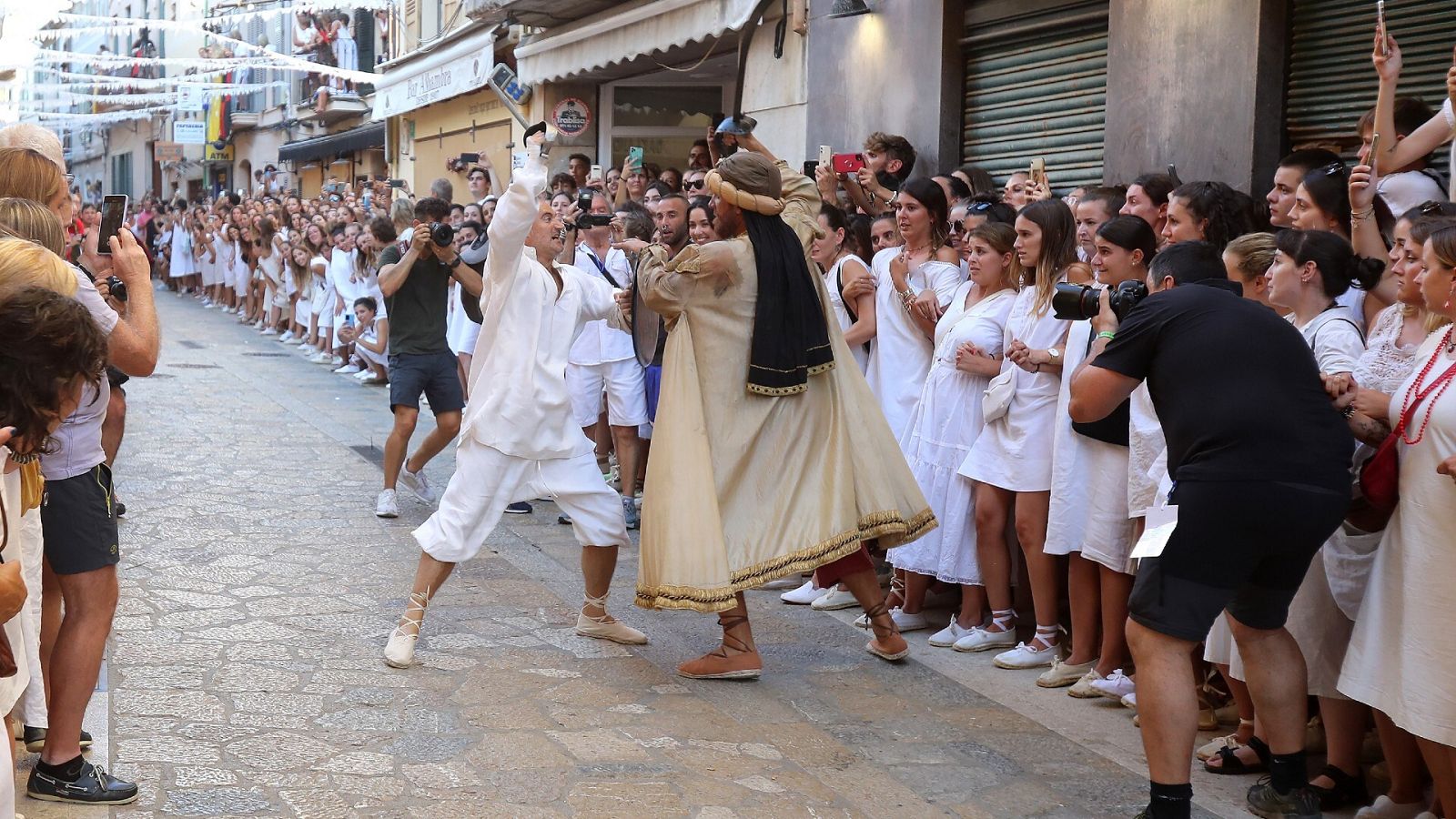 Moros-y-cristianos-pollenca