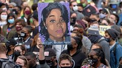 El fiscal general de Estados Unidos presenta cargos contra cuatro policías por la muerte de Breonna Taylor