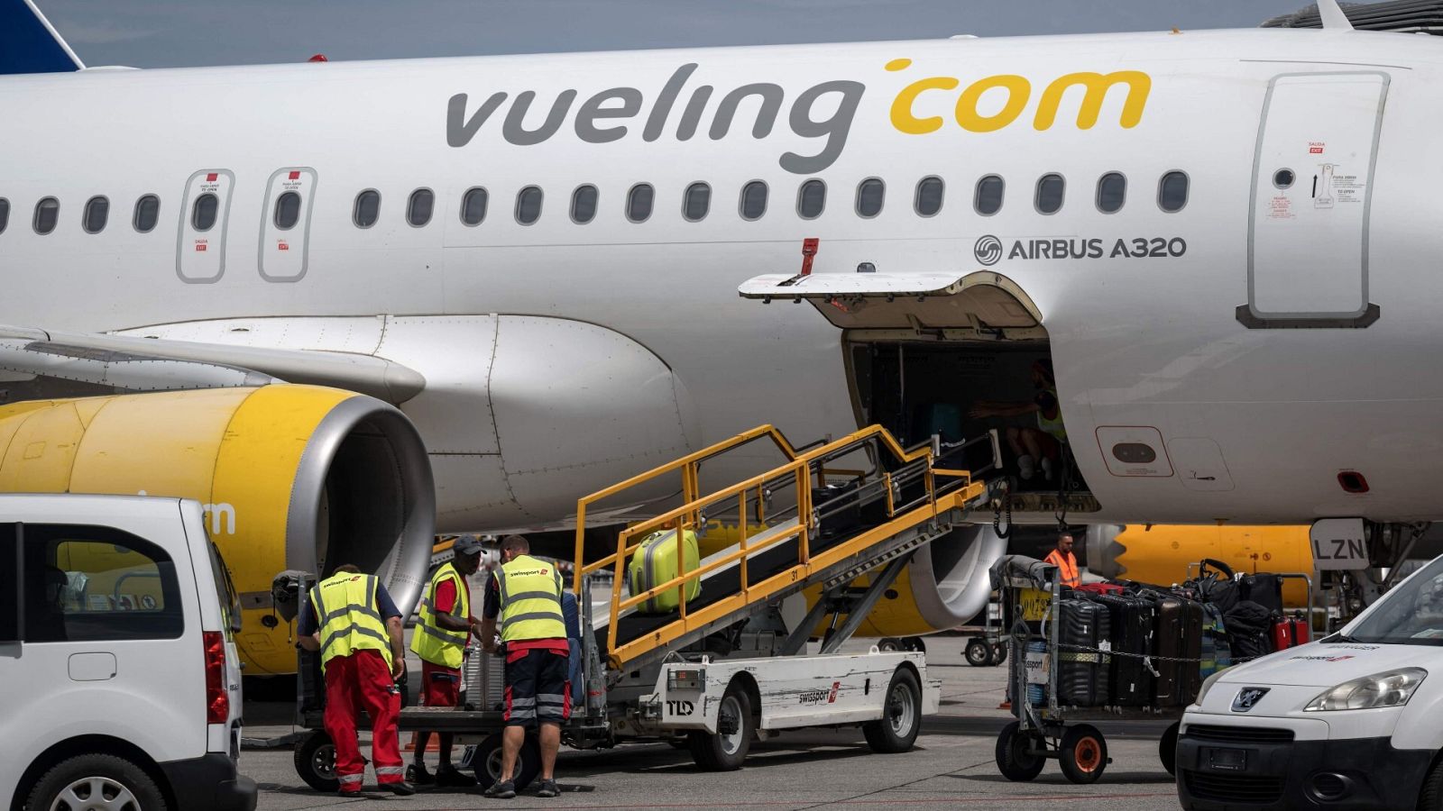 Un Airbus A320 de Vueling en el aeropuerto de Ginebra