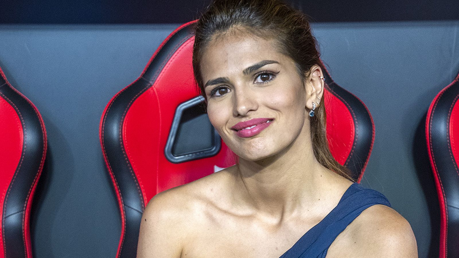 Sara Sálamo en la presentación de Isco por el Sevilla F. C