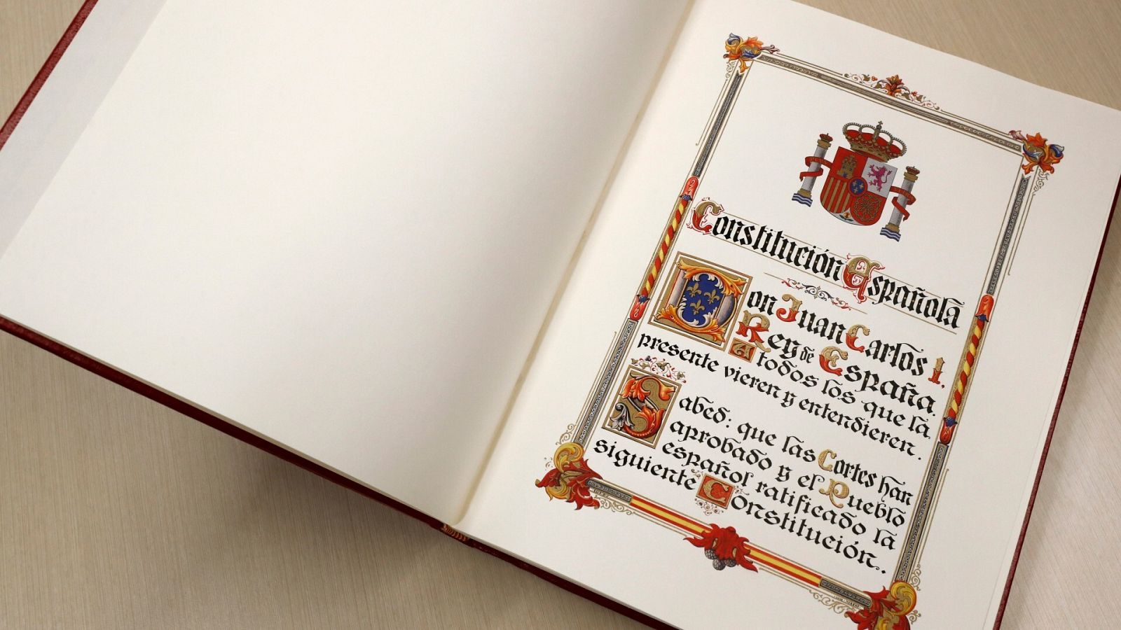 Ejemplar de la Constitución Española de 1978 que se encuentra en el Congreso de los Diputados