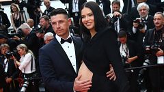 Adriana Lima explica el significado del peculiar nombre de su bebé, ¿por qué Cyan?