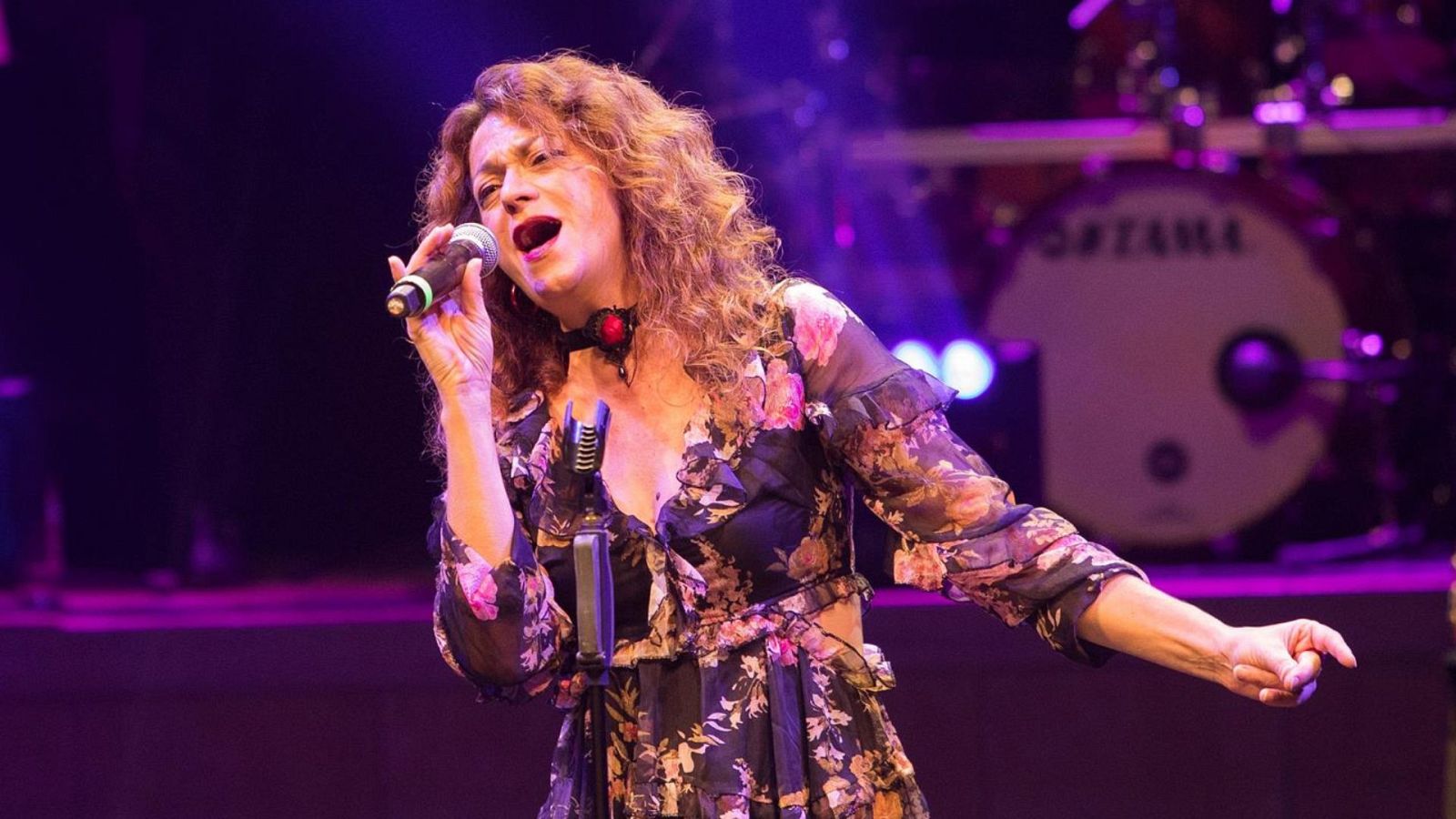 La cantante y compositora Carmen París