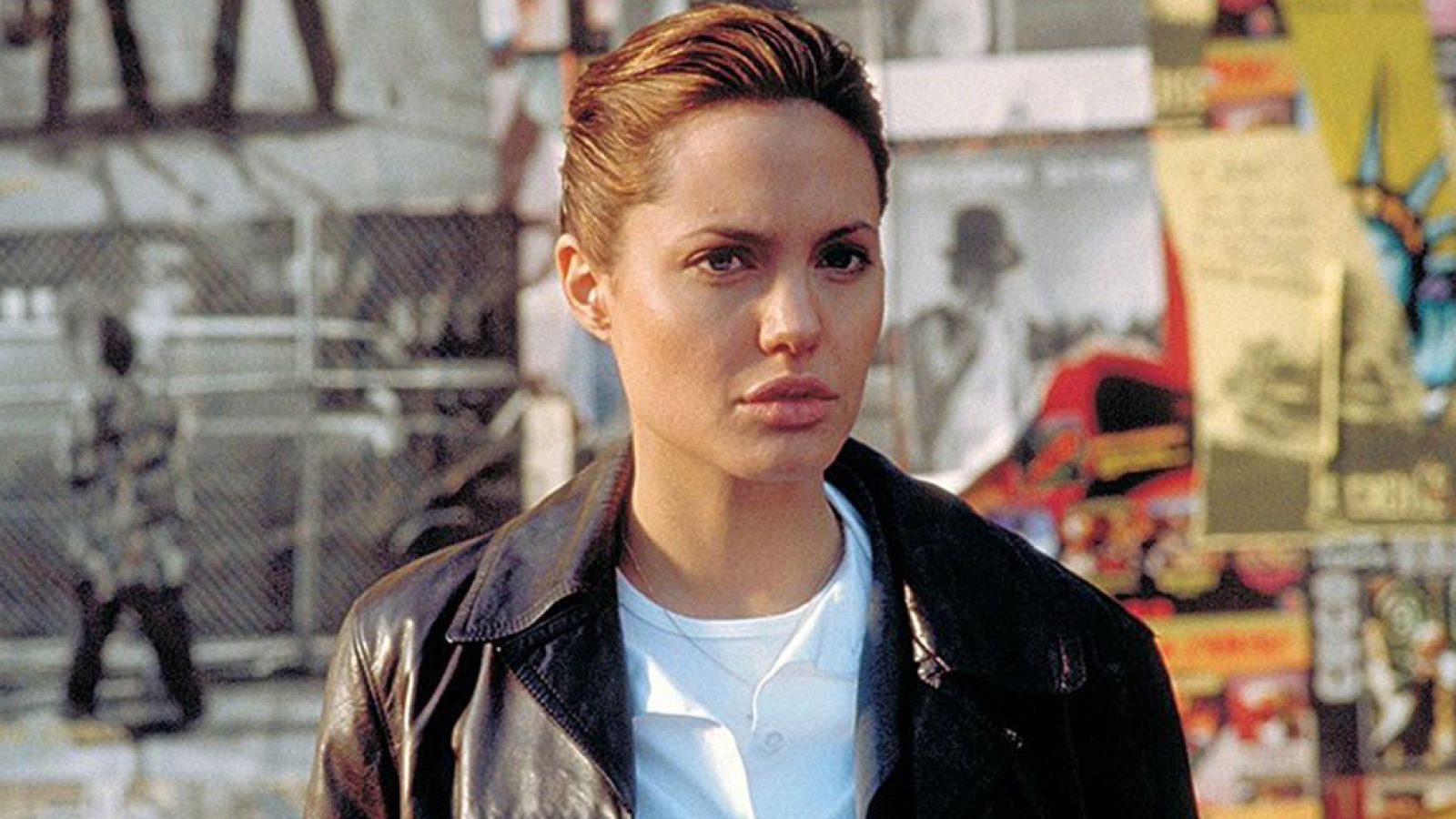 Angelina Jolie protagoniza 'El coleccionista de huesos' (1999)