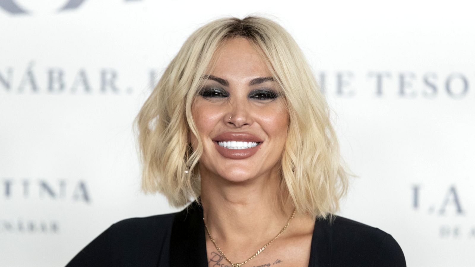 La actriz y modelo Daniela Santiago