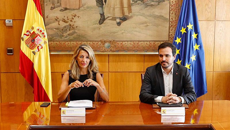 Díaz y Garzón plantean a las grandes distribuidoras una cesta con alimentos a bajo precio hasta después de Navidad