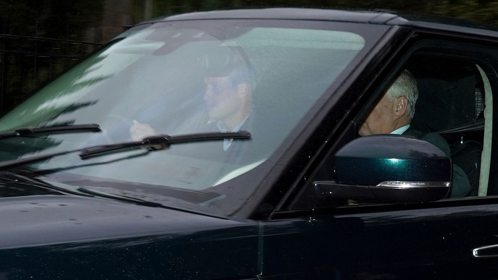 El último adiós de los familiares de la reina Isabel II en Balmoral, en imágenes