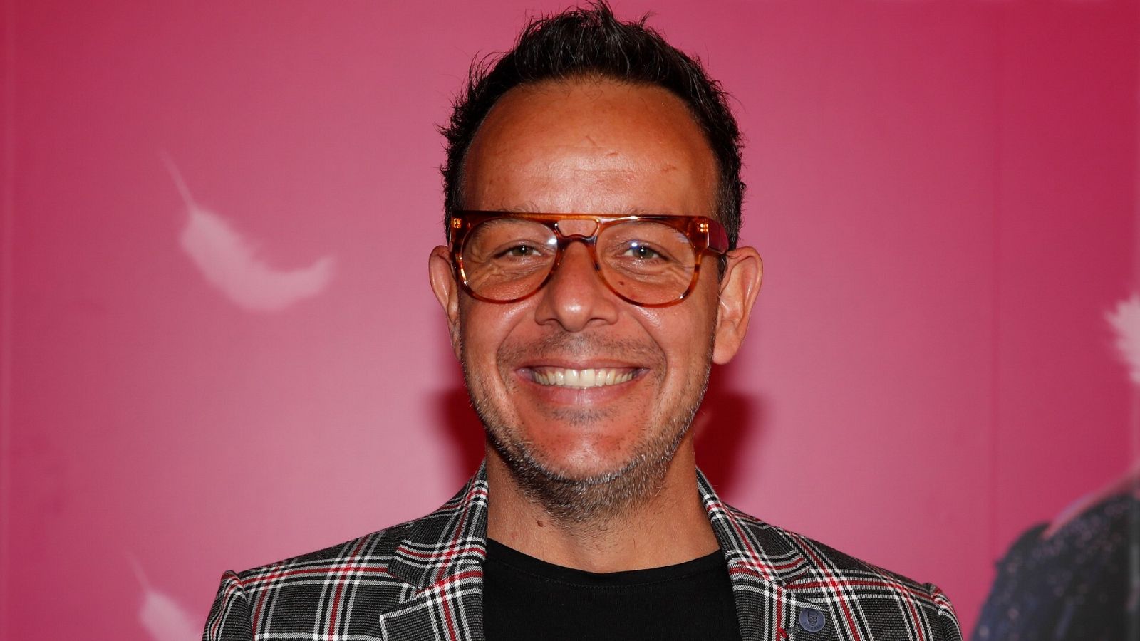 Àngel Llàcer presenta la comedia musical 'Cantando bajo la lluvia'