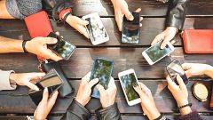 ¿Por qué muchos jóvenes prefieren informarse en TikTok?: así es el nuevo consumo de las generaciones digitales