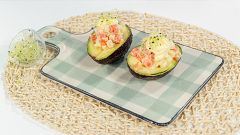 Receta de aguacates rellenos de ensaladilla rusa con mayonesa de huevo