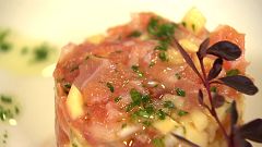 Receta de tartar de tomate y salmón ahumado de Sergio Fernández