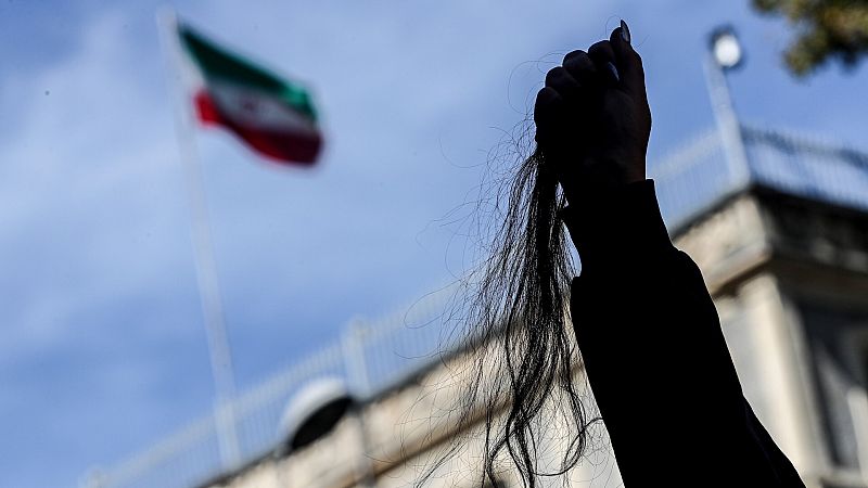 Al Menos 28 Periodistas Han Sido Detenidos En Irán Desde Que Estallaron Las Protestas Por La 