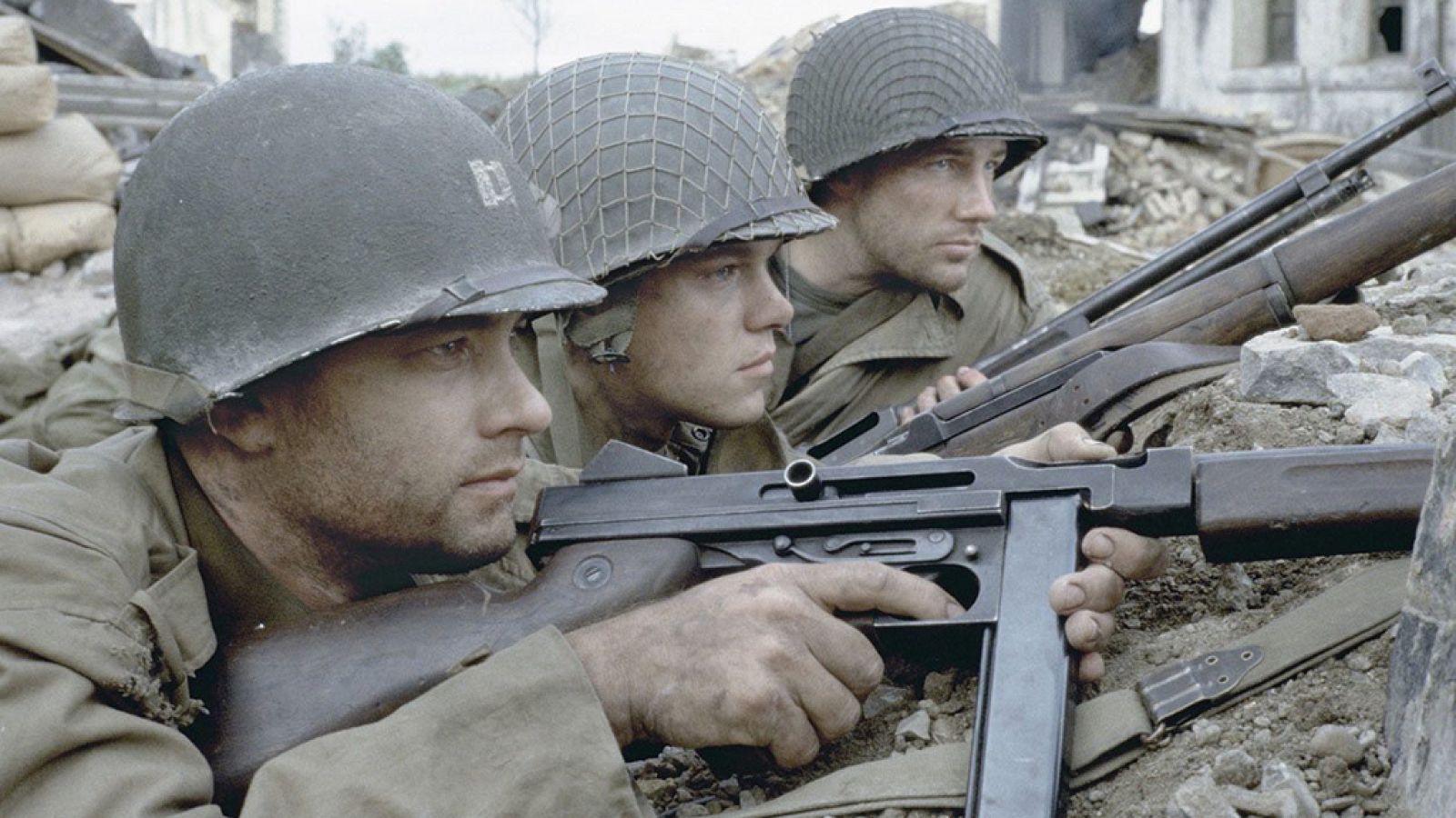 Fotograma de la película 'Salvar al soldado Ryan' (1998) con Tom Hanks, Matt Damon y Edward Burns