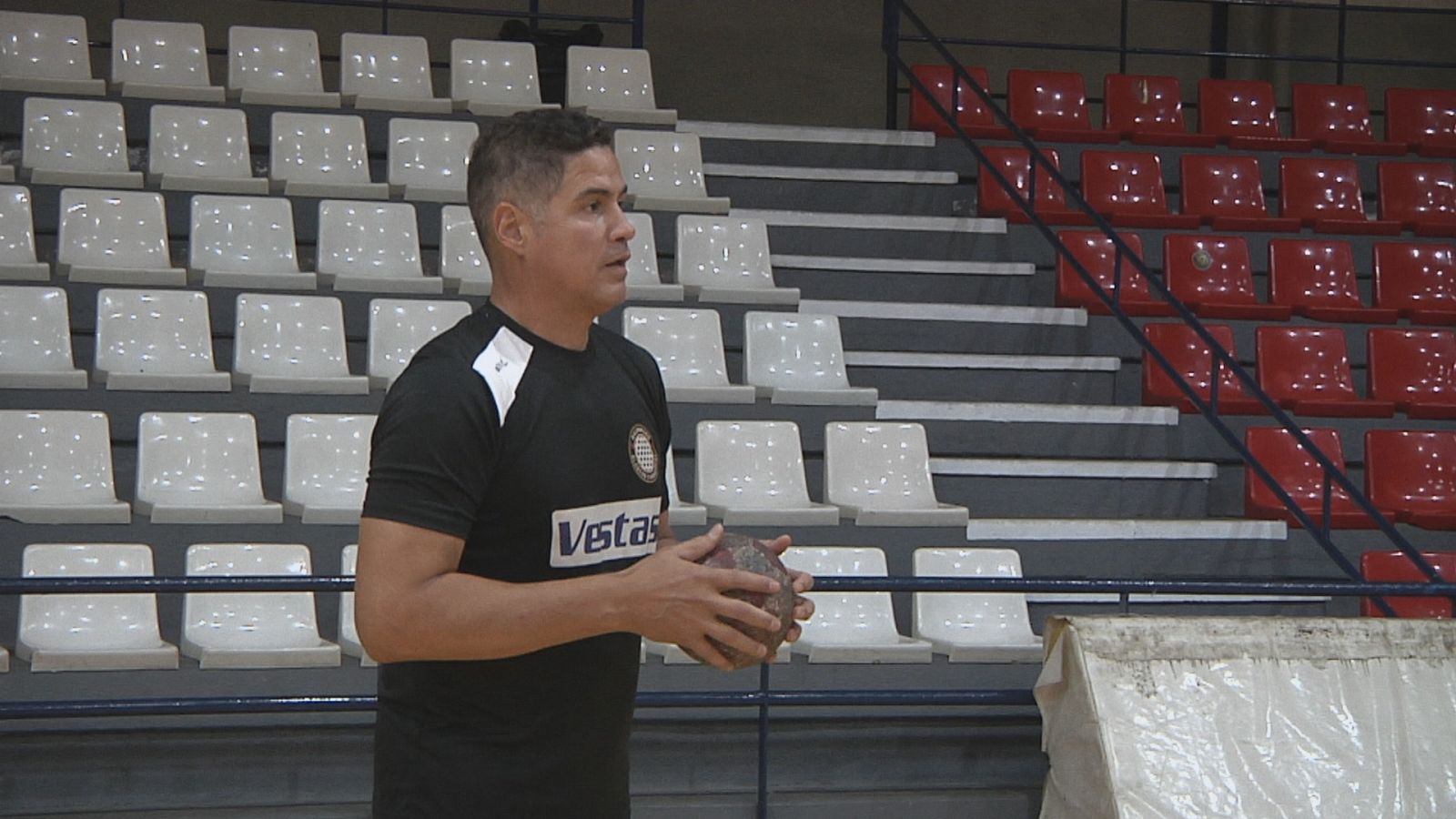 Rolando Uríos entrenando con el Vestas BM Alarcos