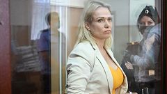 El Kremlin declara en busca y captura a la periodista rusa que protestó contra la guerra en televisión