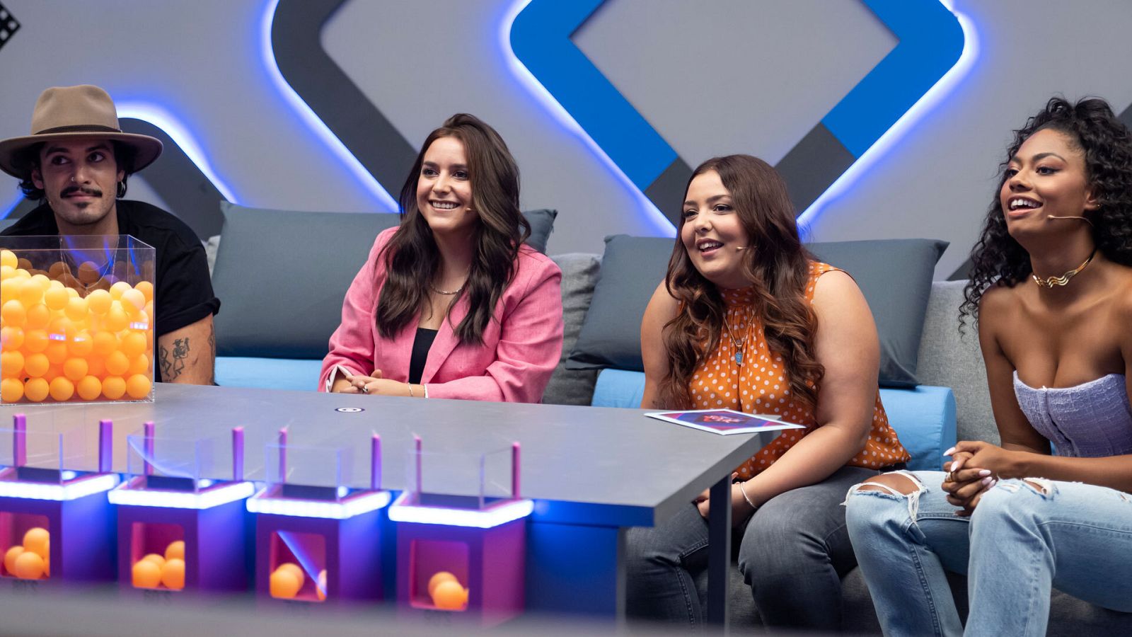 Paul Alone, Marta Soto, La Cebolla y Nia en Dúos Increíbles