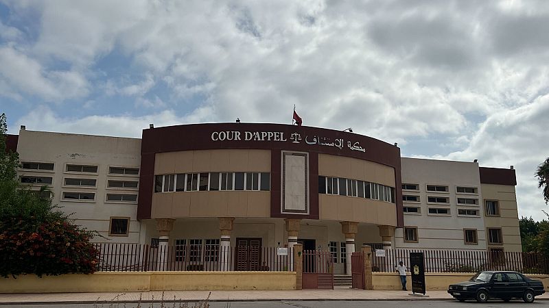 Marruecos condena a 15 sudaneses a penas de entre dos y tres años de cárcel por el salto masivo a la valla de Melilla