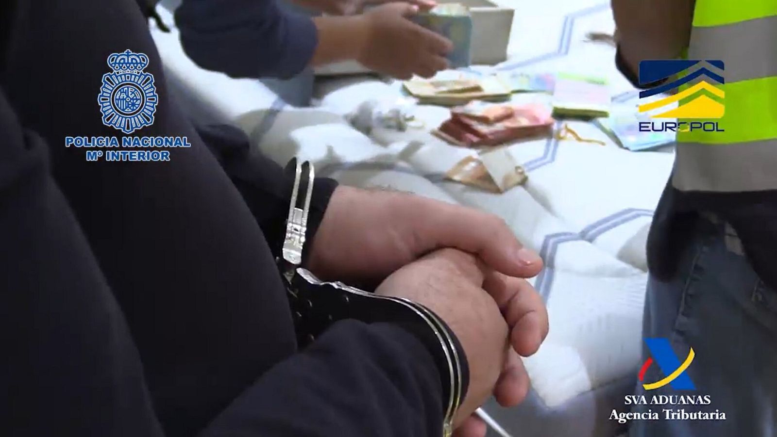 La operación contra la "mayor entidad financiera" del narcotráfico de Europa se ha saldado con 32 detenidos