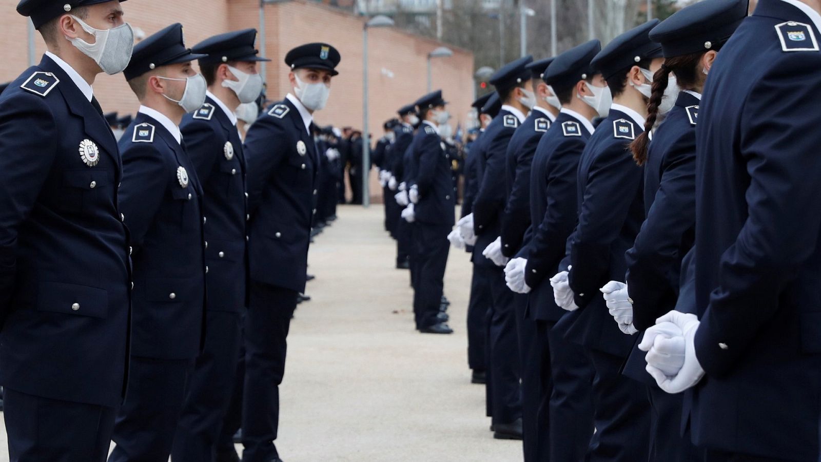 Acto de entrega de nombramientos y acatamiento a la Constitución de la 51 promoción de Policías Municipales de Madrid