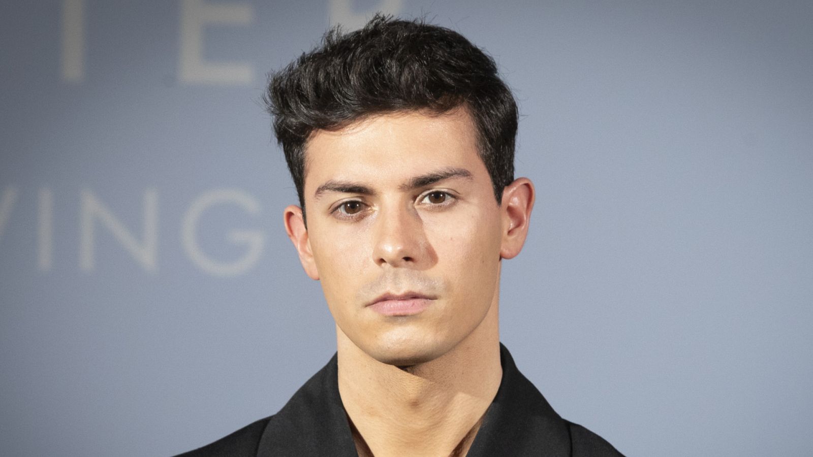 El cantante Alfred García