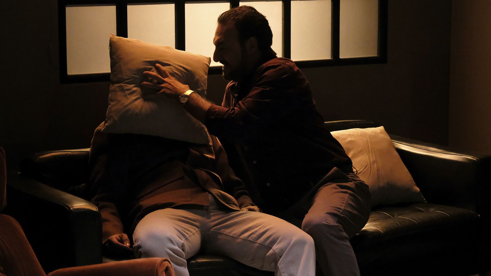 'Servir y proteger': Isidro, en el momento de asesinar a Boi