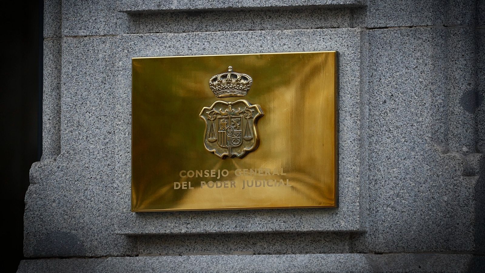 Imagen de la placa de la fachada de la sede del Consejo General del Poder Judicial (CGPJ)