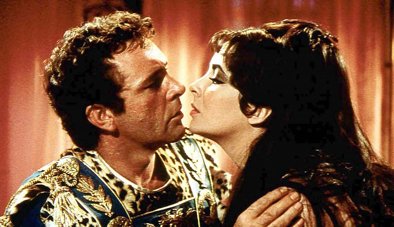 Elizabeth Taylor y Richard Burton: un amor con broncas, alcholismo, sexo desenfrenado y joyas