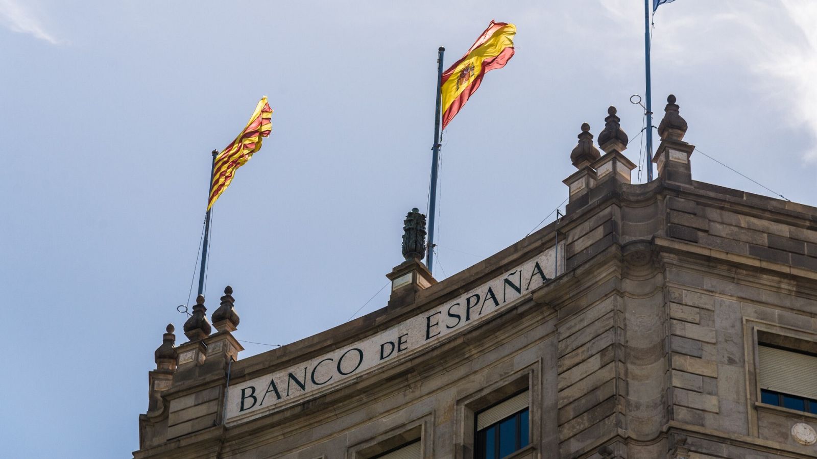 El Banco de España advierte del aumento de las dificultades para los hogares con rentas medias y bajas