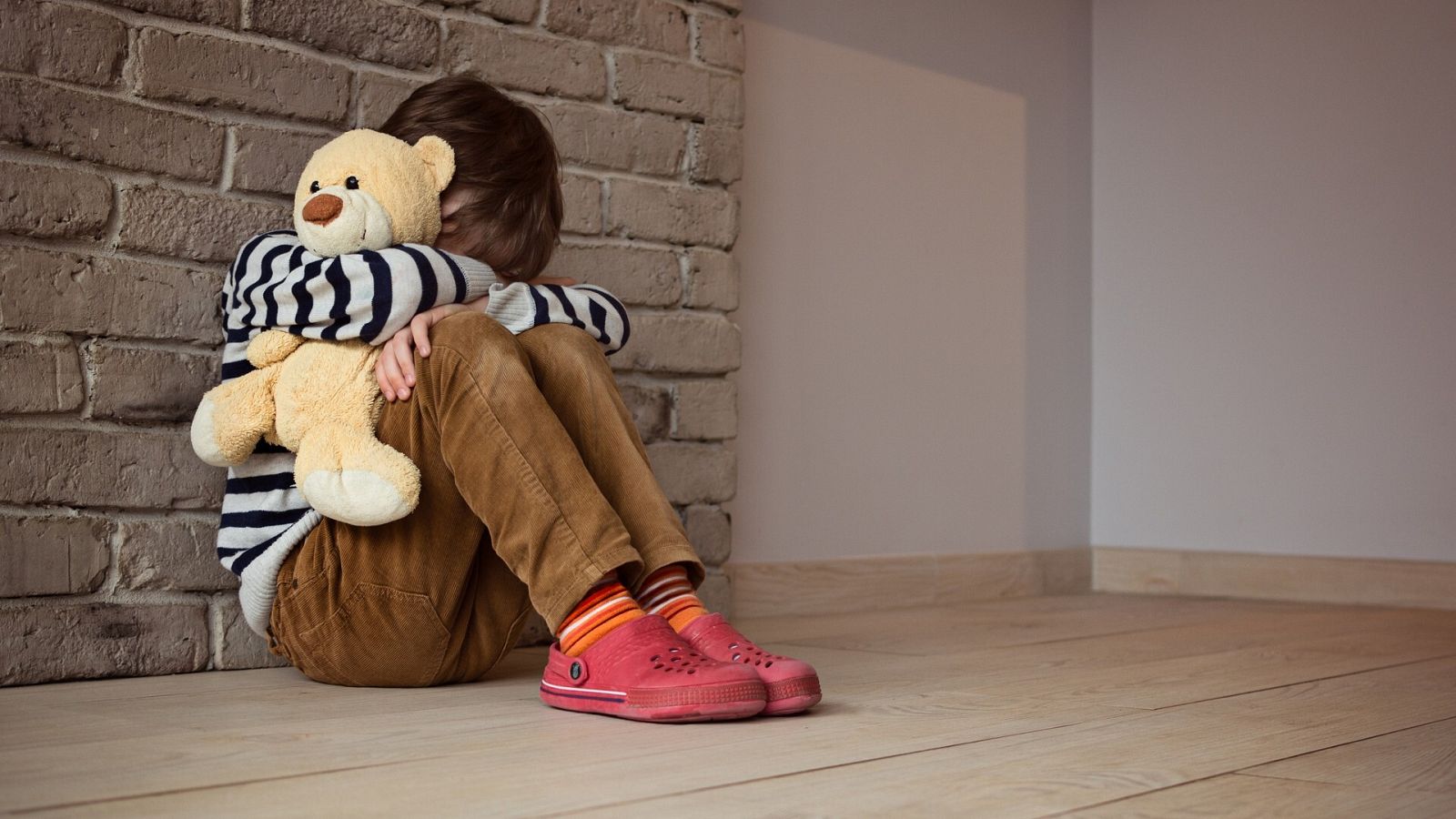 Aprobada la estrategia para erradicar la violencia contra la infancia que alcanza a más de 21.500 niños