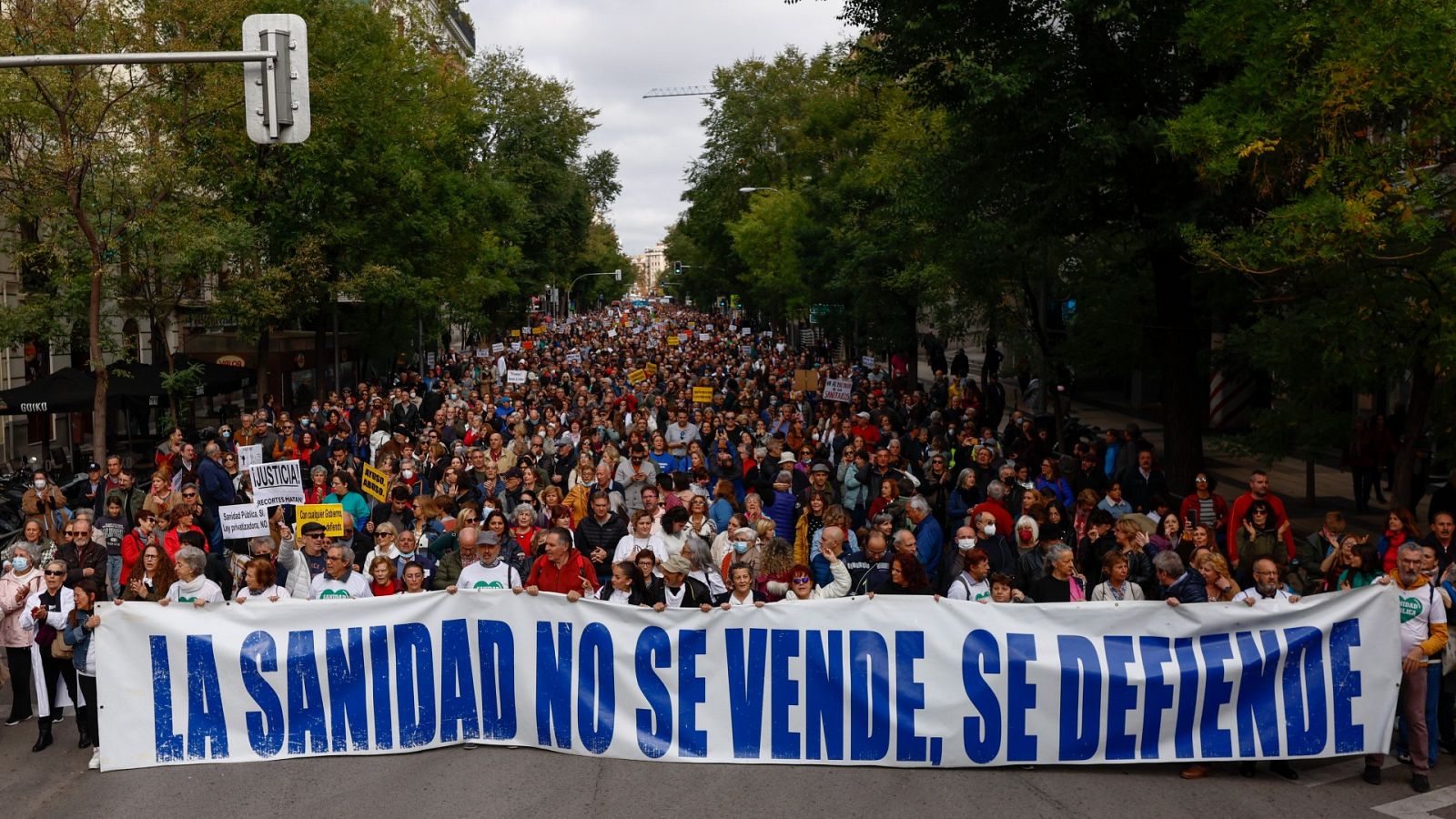 Manifestación este domingo en el centro de Madrid bajo el lema "Madrid se levanta por la sanidad pública"