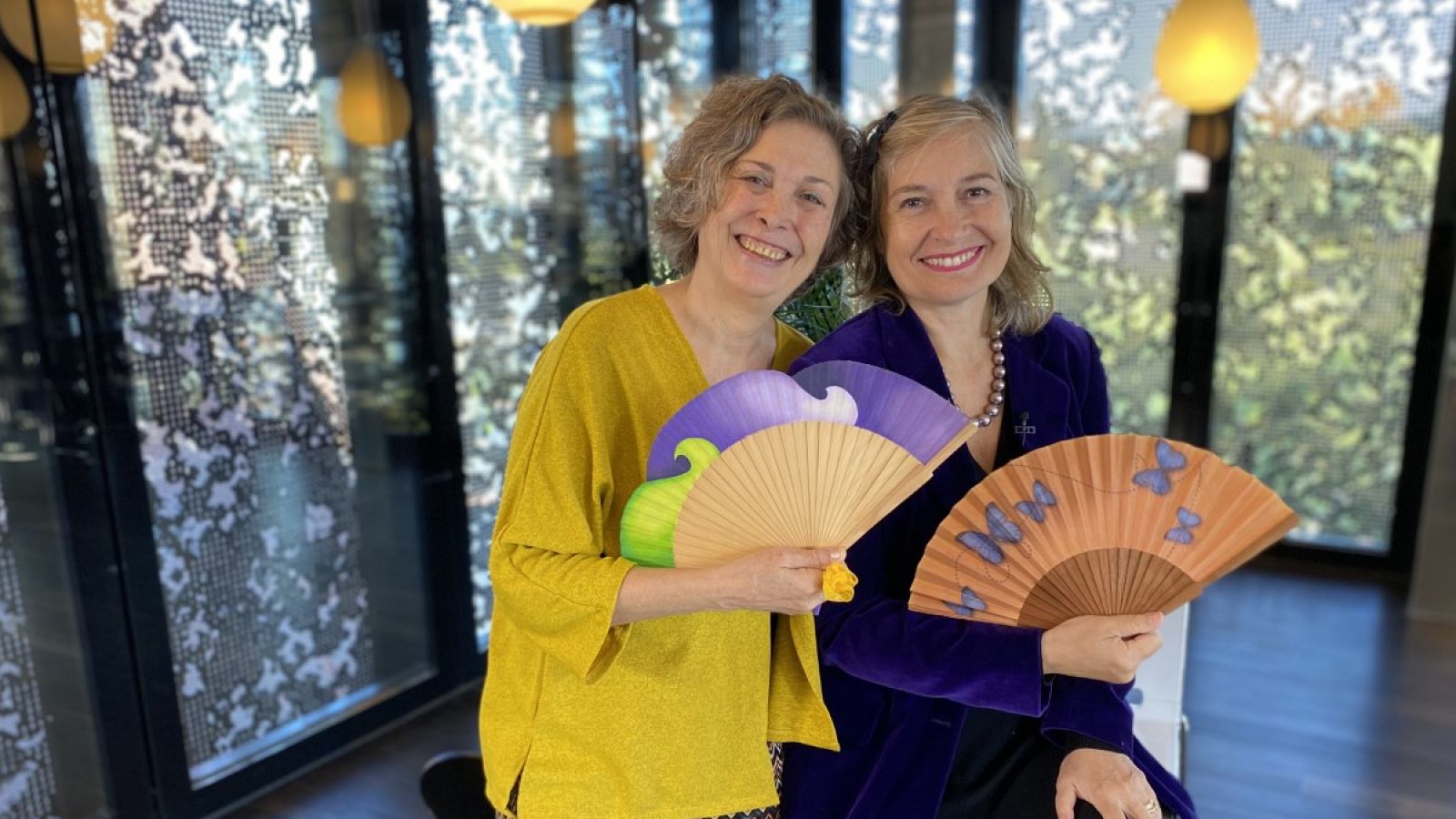 Montse Roura y Assumpta Serna, tras la entrevista con Objetivo igualdad