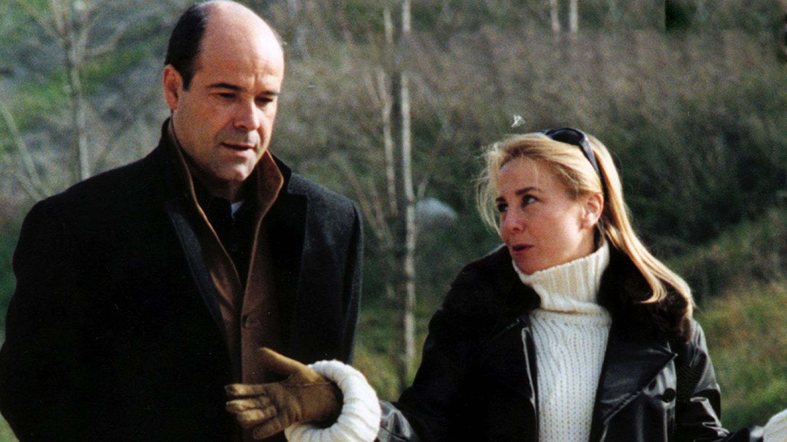 Antonio Resines y Natalia Dicenta, protagonistas de 'Robles, investigador'