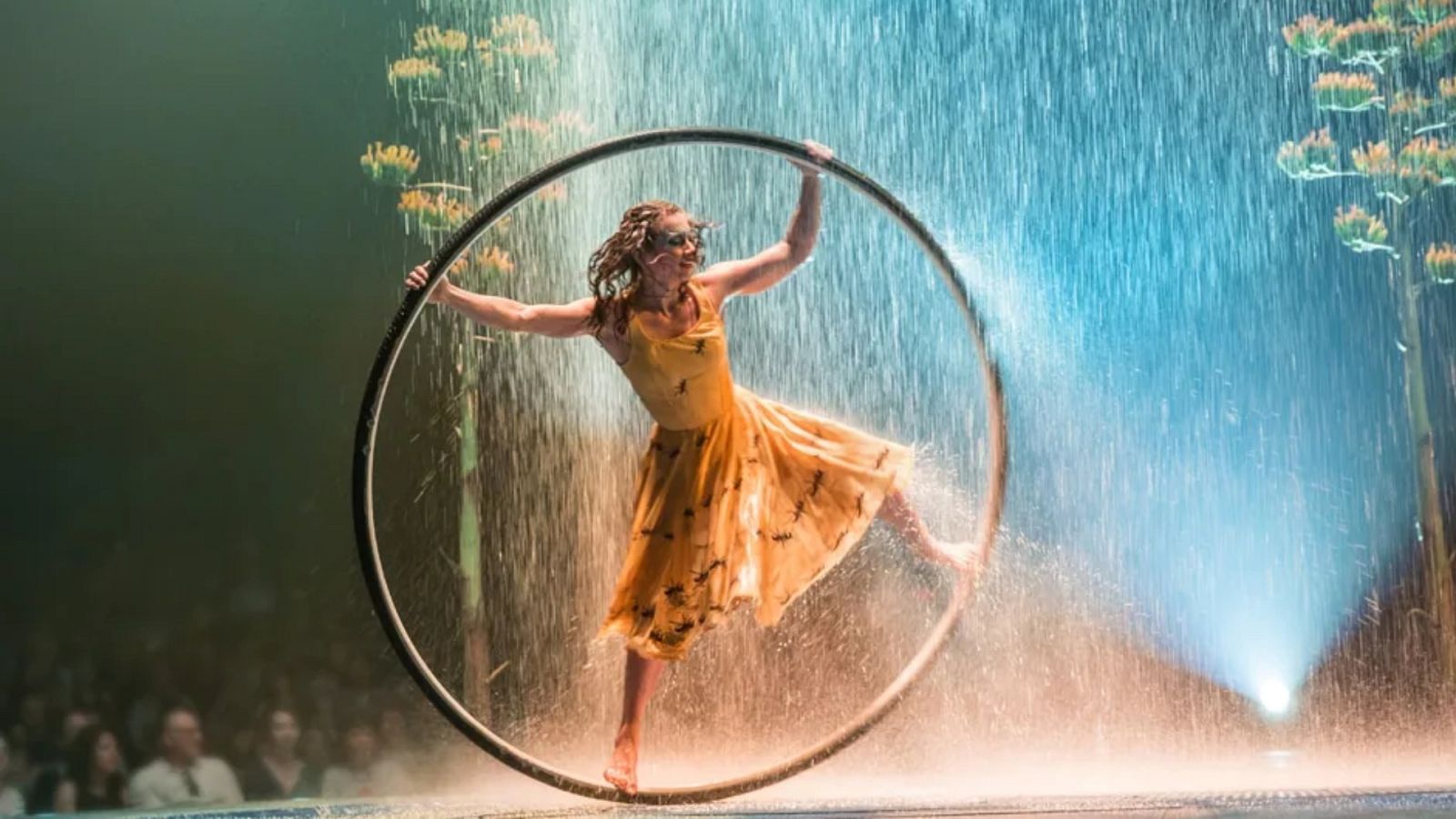 luzia-circo-de-sol-efectos-lluvia