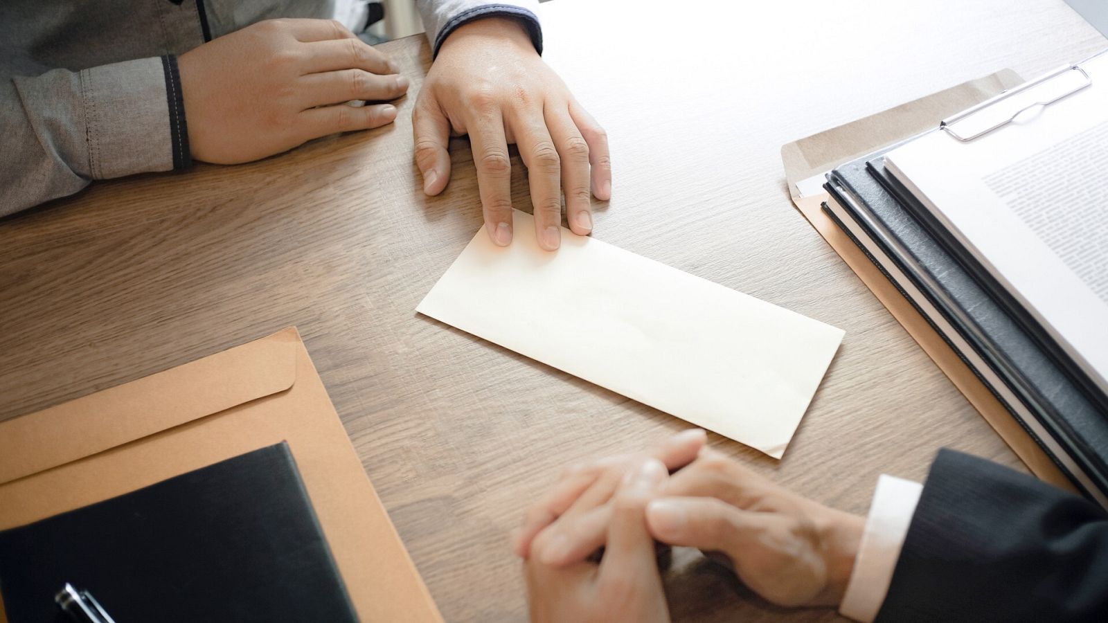 Entrega de una carta de despido