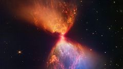 El telescopio James Webb capta la formación de una nueva estrella en una nube de polvo con forma de reloj de arena