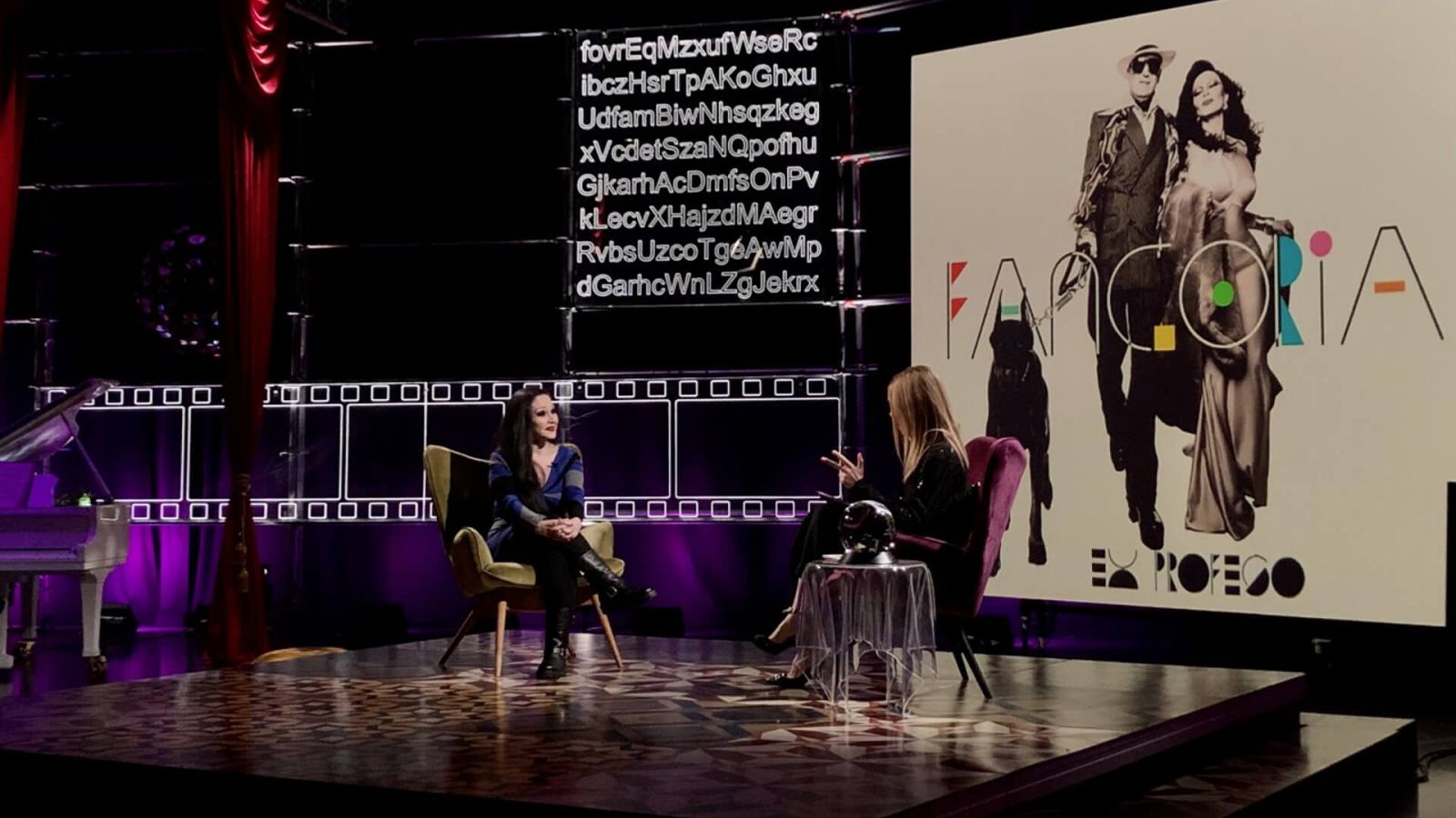 Alaska i Tània Sarrias, durant l'entrevista